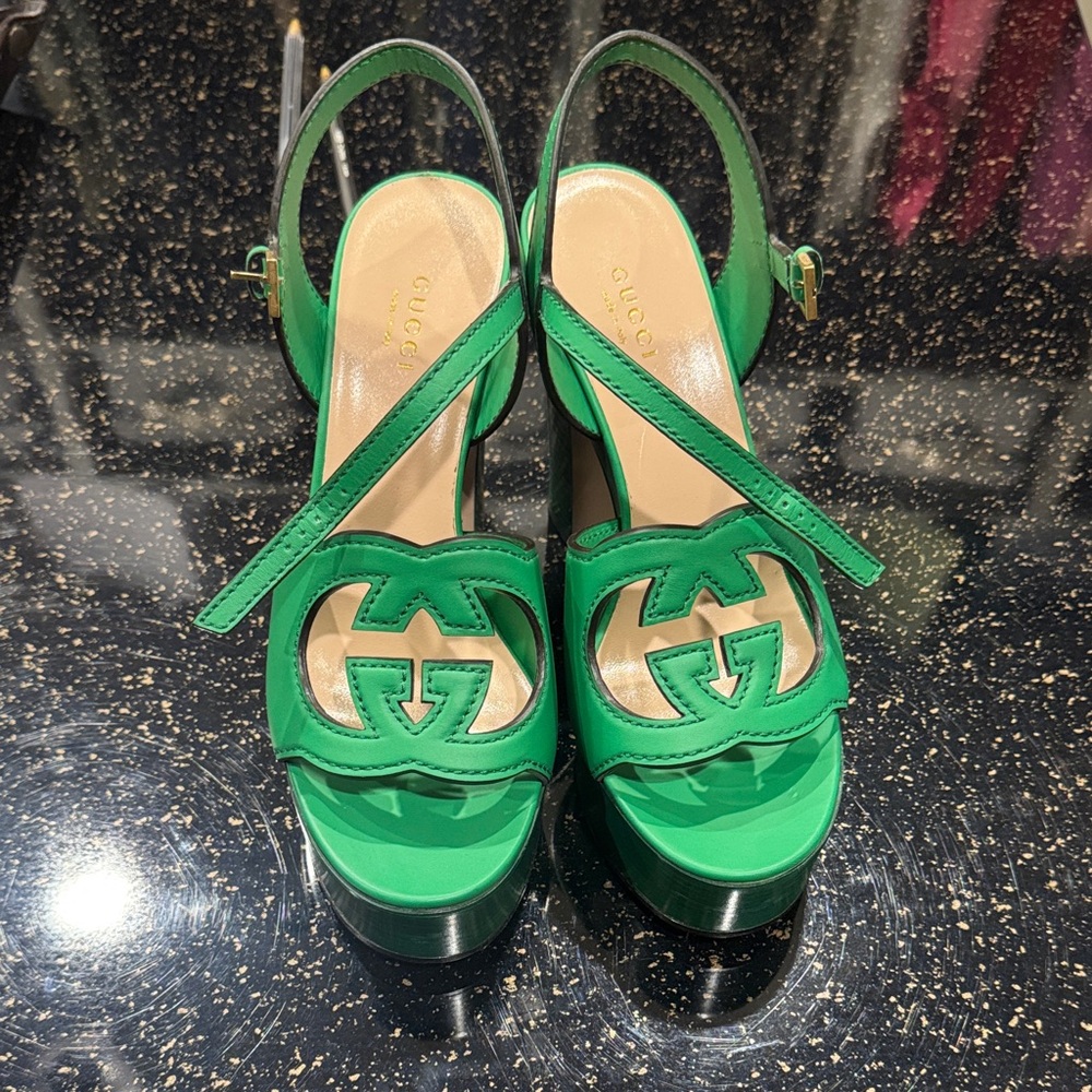 Cosmos Softy Calfskin Wooden Interlocking G Cut-Out Platform Sandals